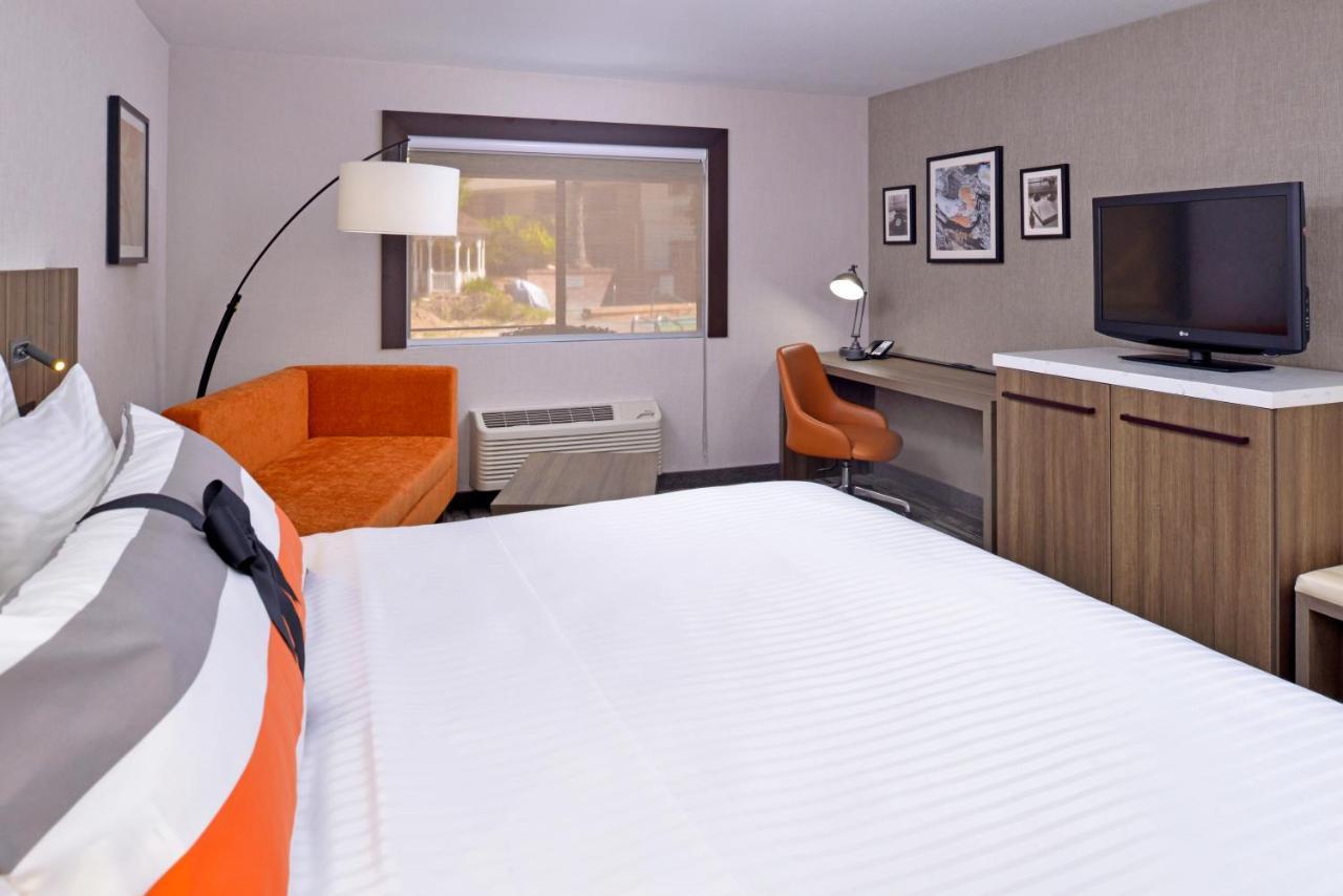 La Casa Modesto, Ascend Collection 3*